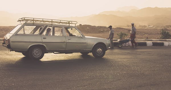 Pièces détachées de peugeot de collection